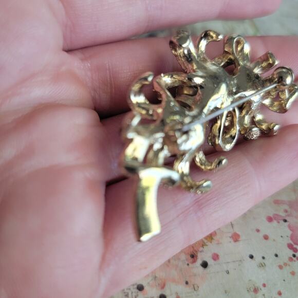 Brooch Women Vintage Modernist Gold Tone Abstract Coral Style Lapel Brooch - Picture 10 of 10